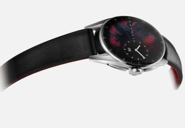 Luxury Tech gadgets - TAG Heuer Connected Calibre E4 Smartwatch